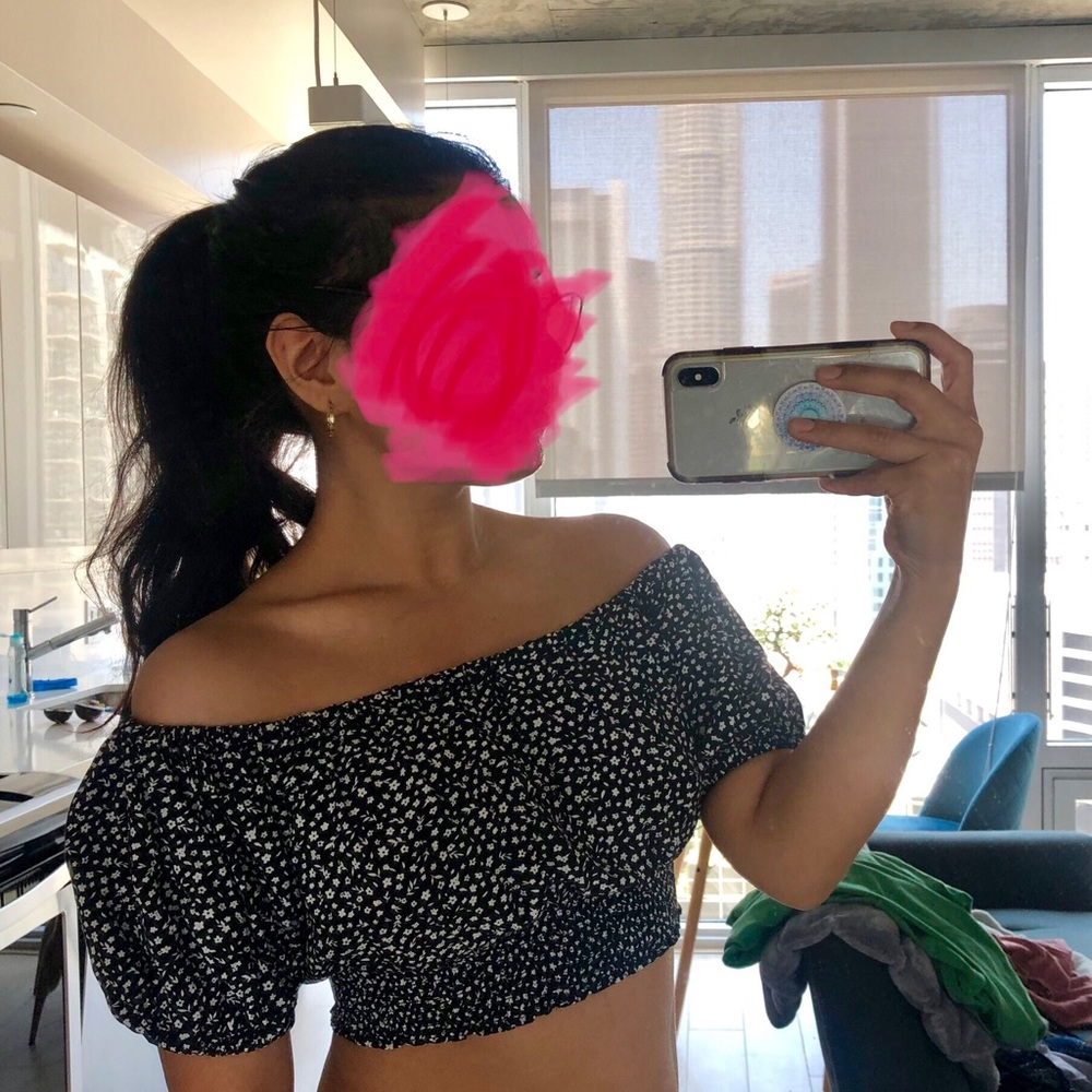 Off the shoulder crop top with scrunch sleeves